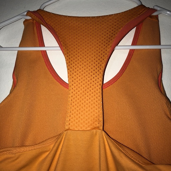 Nike - Picture 4 of 6